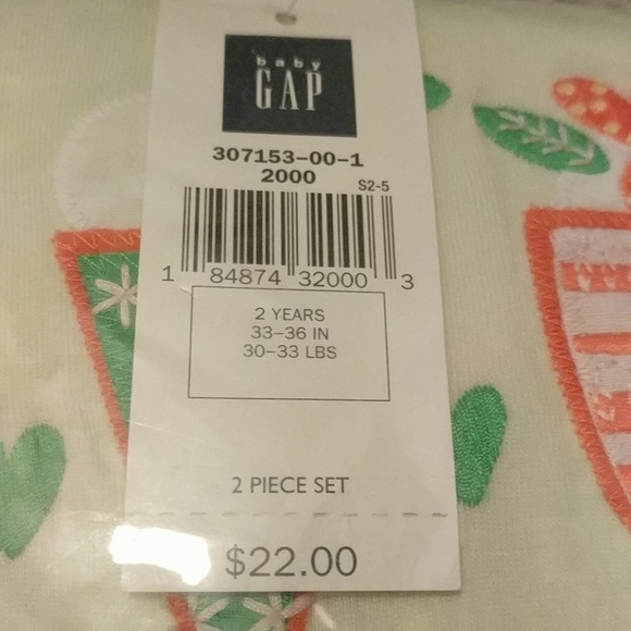 GAP girl long-sleeved festive drink pjs - Picture 3 of 3